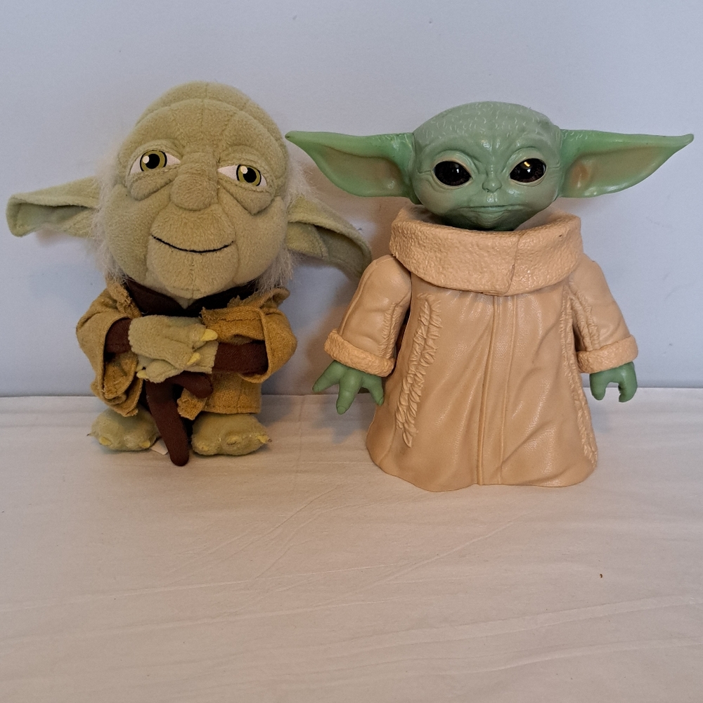 Yoda / baby Yoda plush / Toy - Picture 1 of 10